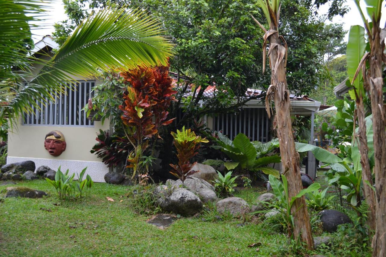 Casa Sophia 3 Listings Apartment 1 Or Apartment 2 Separately Or Apt 1 And 2 Together All With Fo Internet Guapiles Ngoại thất bức ảnh