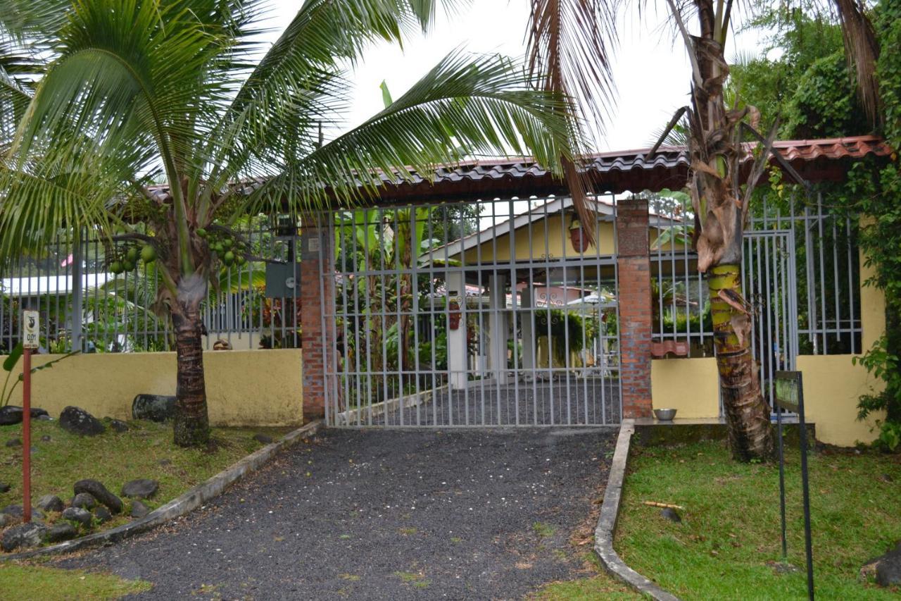 Casa Sophia 3 Listings Apartment 1 Or Apartment 2 Separately Or Apt 1 And 2 Together All With Fo Internet Guapiles Ngoại thất bức ảnh