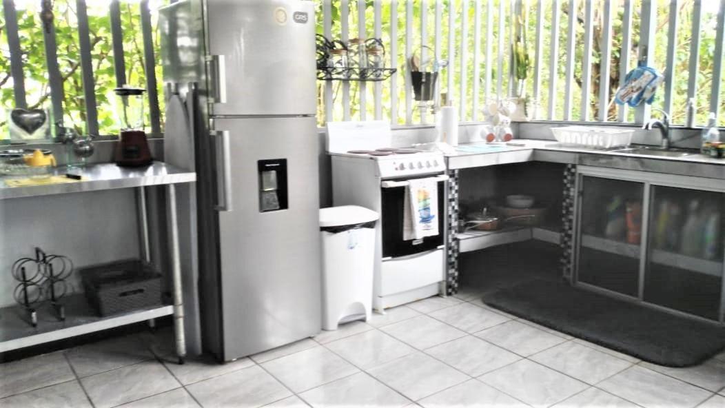 Casa Sophia 3 Listings Apartment 1 Or Apartment 2 Separately Or Apt 1 And 2 Together All With Fo Internet Guapiles Ngoại thất bức ảnh