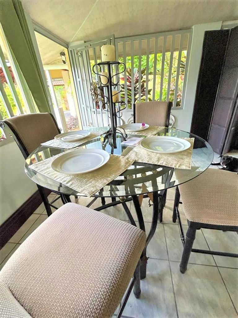 Casa Sophia 3 Listings Apartment 1 Or Apartment 2 Separately Or Apt 1 And 2 Together All With Fo Internet Guapiles Ngoại thất bức ảnh